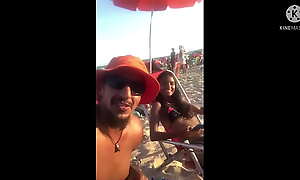 Novinha fica doidona de caipirinha na praia de Copacabana e acaba caindo na pica do tiozão Jasmine Santanna Pitbull Porn Wallif Santos