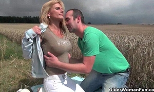 Sexy senior white wife with large whoppers acquires screwed outdoors